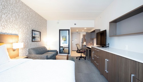 Studio Suite, 1 King Bed, Accessible, Bathtub