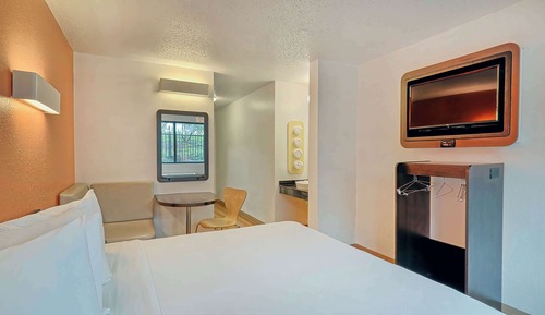 Standard Suite, 1 King Bed, Non Smoking, Refrigerator & Microwave