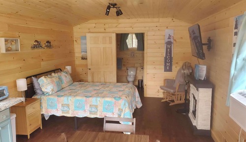 Ship Harbor Cabin