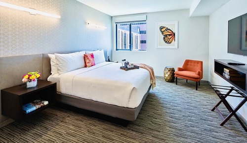 Premium Room, 1 King Bed
