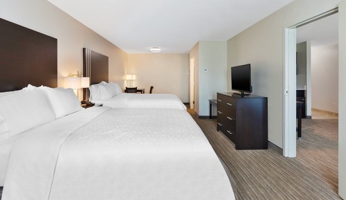 Suite, Multiple Beds