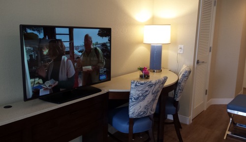 Room, 2 Queen Beds, Roll-in Shower, Kitchenette (Tiki Tower | Standard View)