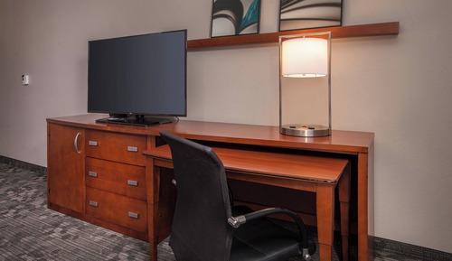 Room, 2 Queen Beds (Mobility/Hearing Accessible, Tub)