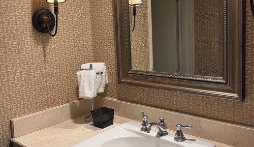 Deluxe Room, 1 Queen Bed, City View (Deluxe Queen)