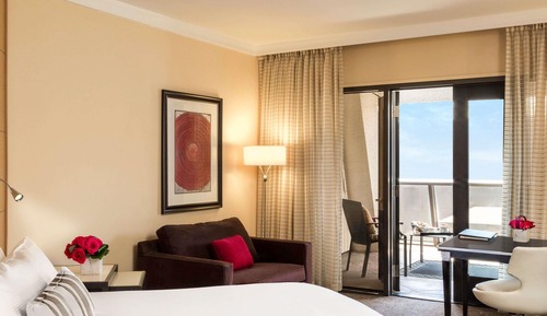 Luxury Room, 1 King Bed, Patio