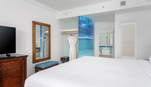 Room, 1 King Bed, Accessible, Bay View (Without Balcony)