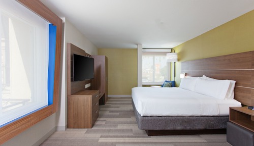 Standard Room, 1 King Bed