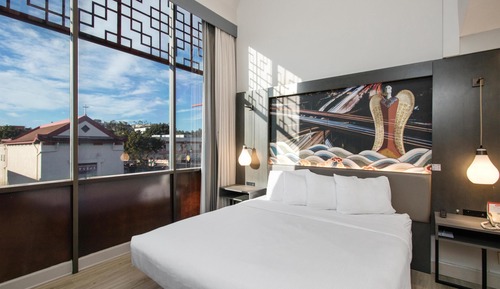 Suite, 1 King Bed, Accessible, Refrigerator (Walk-in Shower)