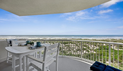Condo, 2 Bedrooms