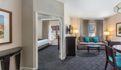 One-Bedroom Suite