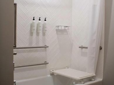 King Studio Suite with Sofa Bed, Bath Tub and City View - Mobility and Hearing Accessible