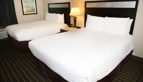 Queen Room with Two Queen Beds - Non-Smoking