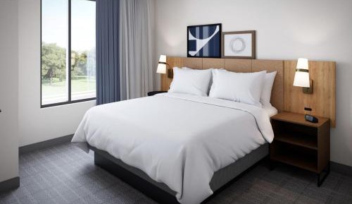 One-Bedroom Suite with Shower Bath