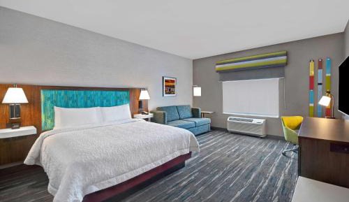 King Room with Sofa Bed - Non-Smoking