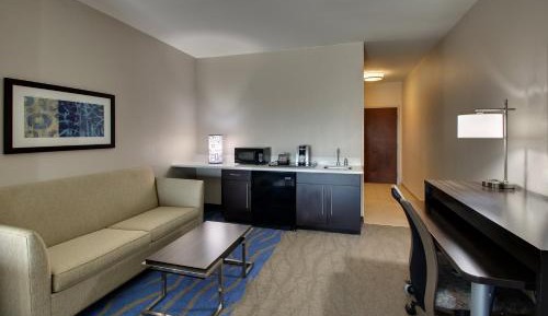 King Suite with Disability Access and Bathtub - Non Smoking