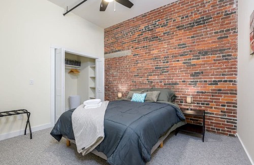 Bangor Apartment | Urban Dwelling: Stylish Apartment in Bangor