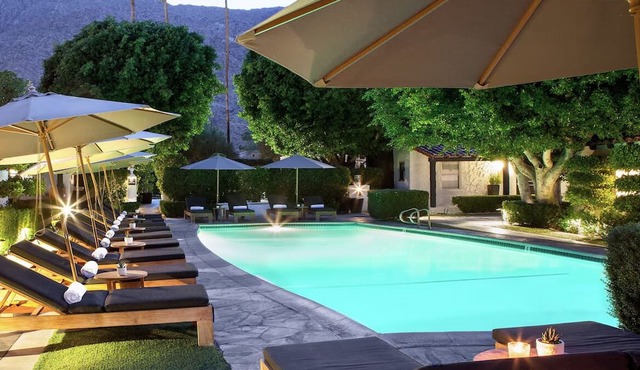 Premium Studio 2 Queens, Avalon Hotel, Poolside Cabanas, Museums Closeby